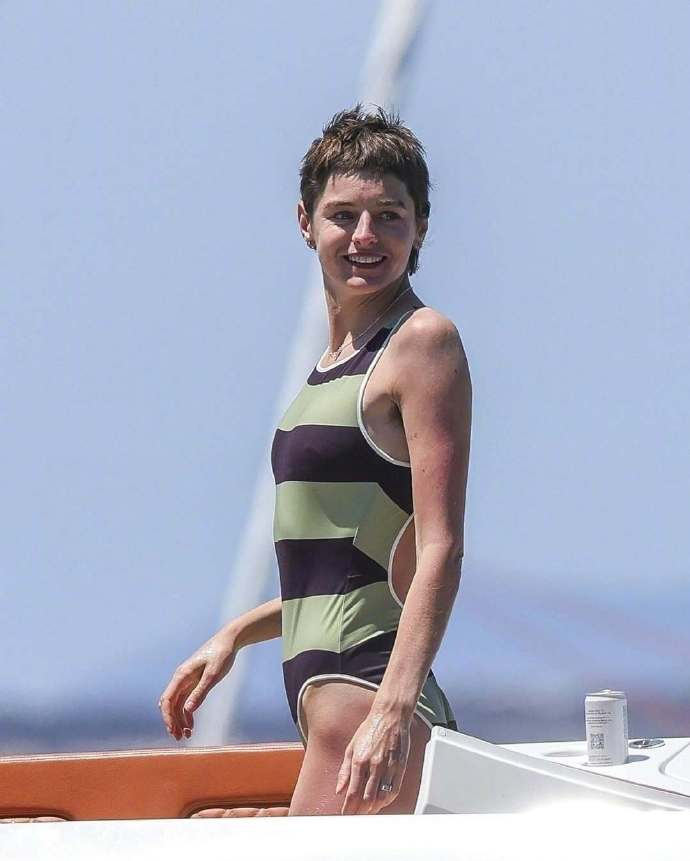 Emma Corrin's Summer Vacation Bikini Photos.