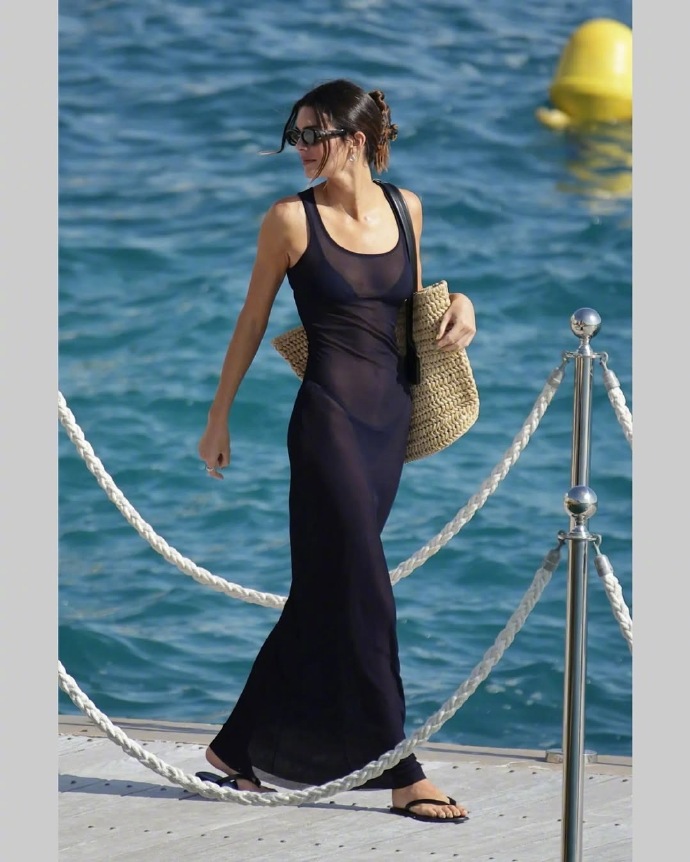 Sheer maxi dress width flip-flops