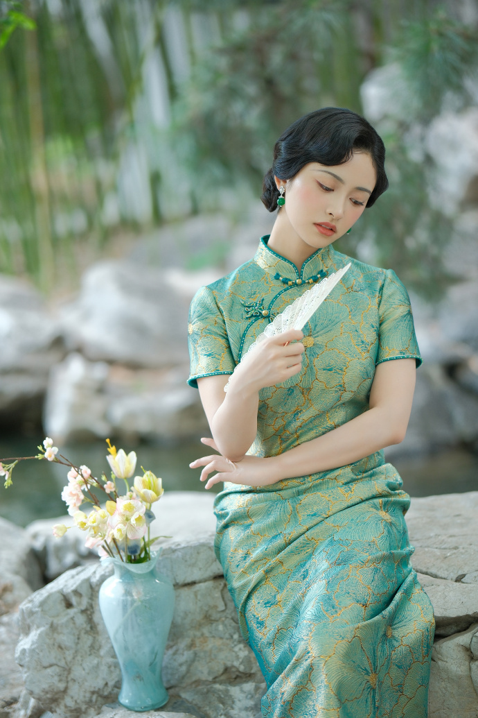 Ancient style cheongsam