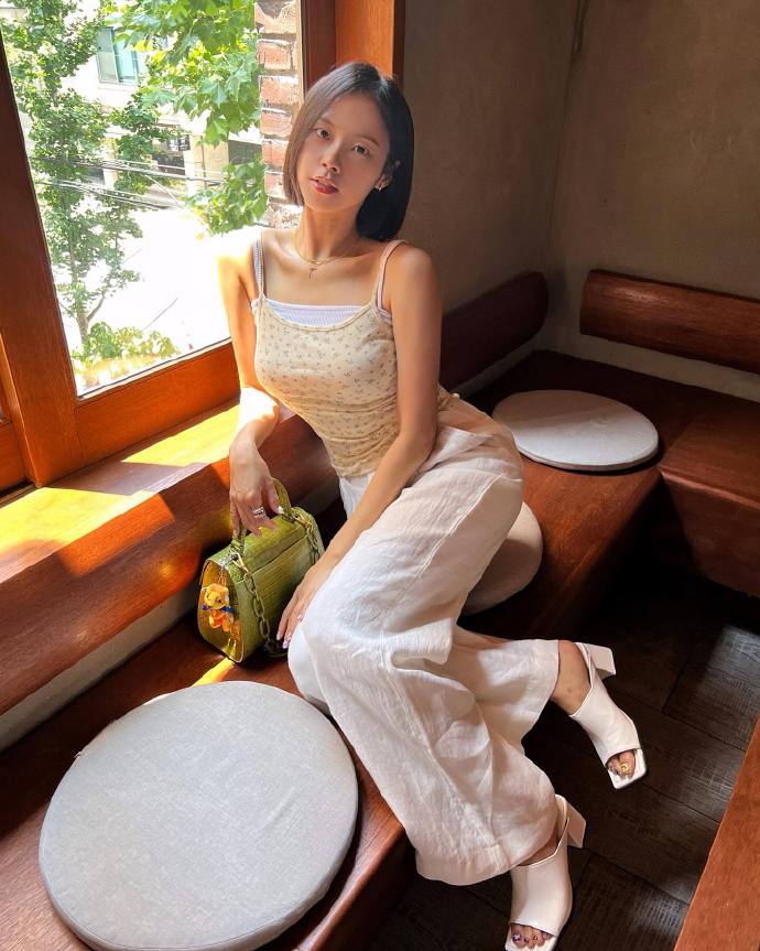 Summer items for girls: Floral camisole with wide-leg pants