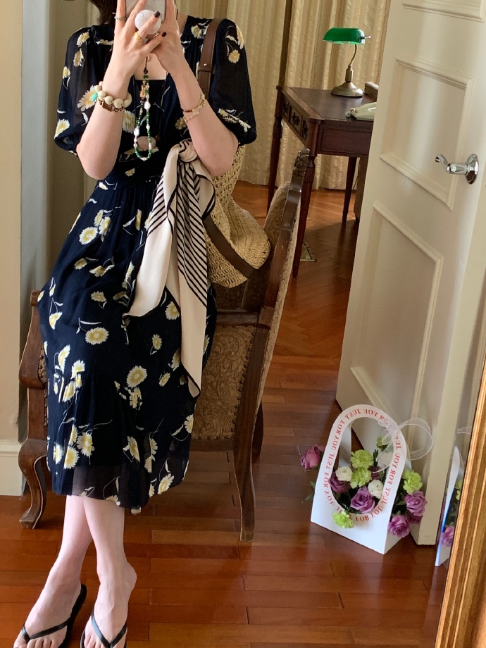Spring and summer outfits for sophisticated girls