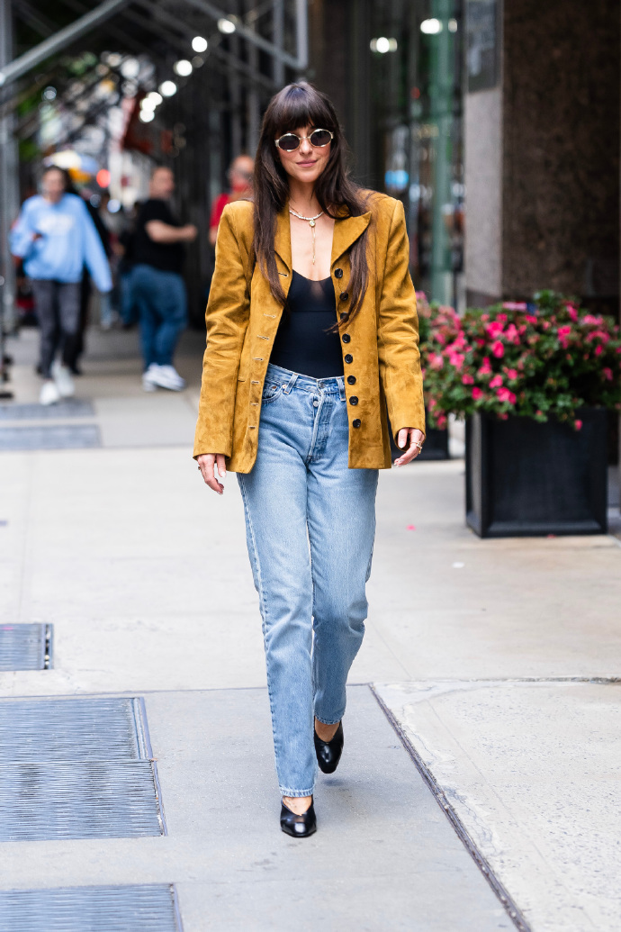Dakota Johnson's street style outfits: Blazer with Jeans