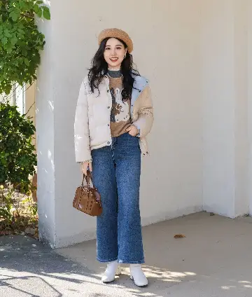 Casual Chic with a Touch of Parisian Flair in Neutral Tones and Denim