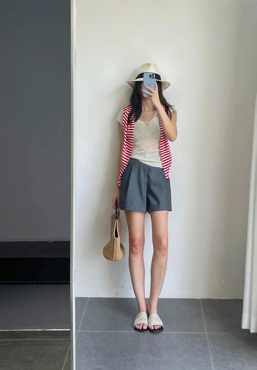 Casual Summer Outfit with Straw Hat and Striped Accents