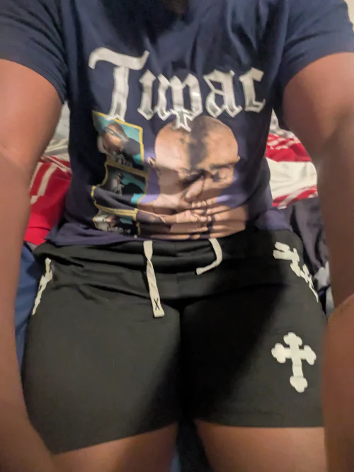 Casual Urban Look with Graphic Tee and Black Drawstring Shorts