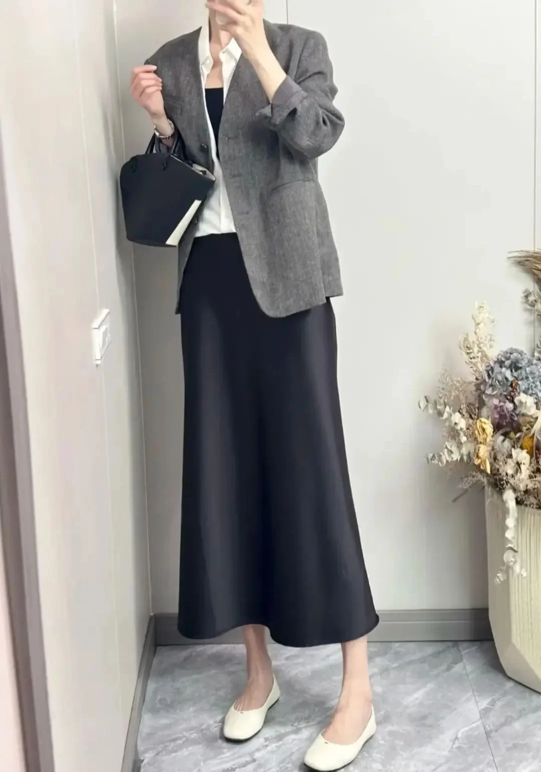 Sophisticated Grey Blazer with Black Skirt and White Accents for a Timeless Look
