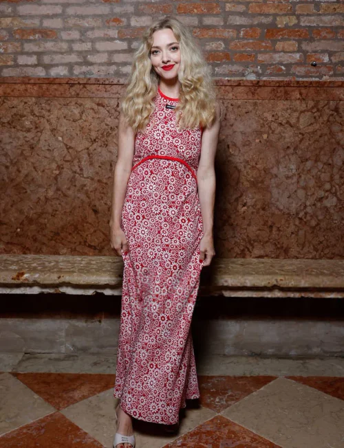 Sophisticated Red and White Floral Maxi Dress with Vintage Flair