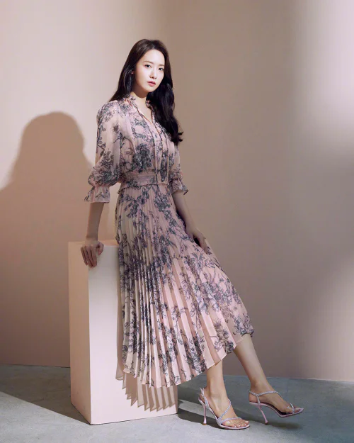 Elegant Floral Dress with Pleated Skirt and Strappy Sandals