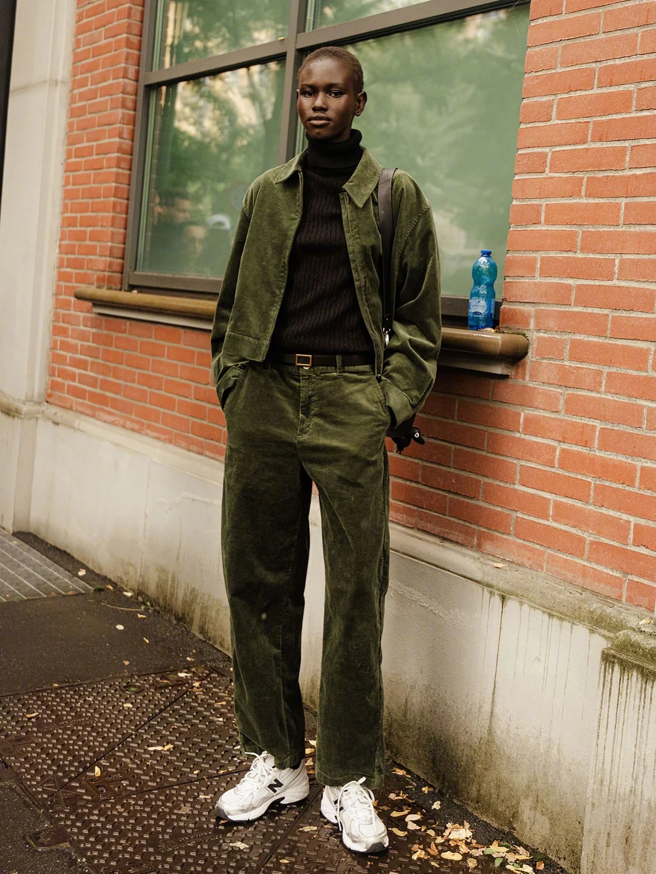 Monochromatic Olive Corduroy Set with Black Turtleneck and White Sneakers for Urban Chic
