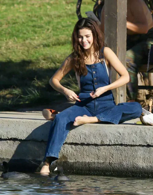 Timeless Denim Overalls for Effortless Casual Style