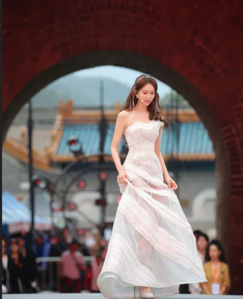 Lin Chi-Ling in Ethereal Strapless Gown with Sheer Layers in Pink and White