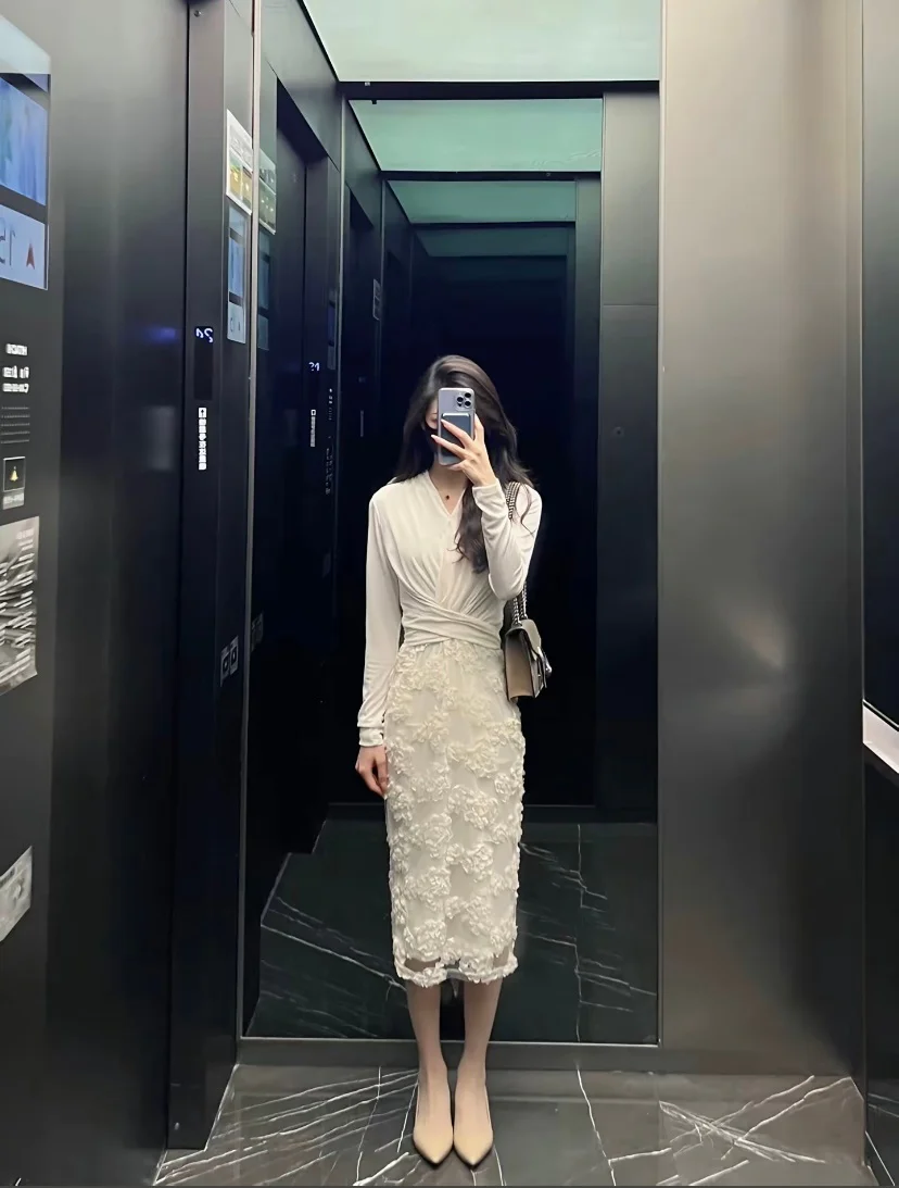 Elegant White Top and Lace Pencil Skirt for Sophisticated Evening Wear