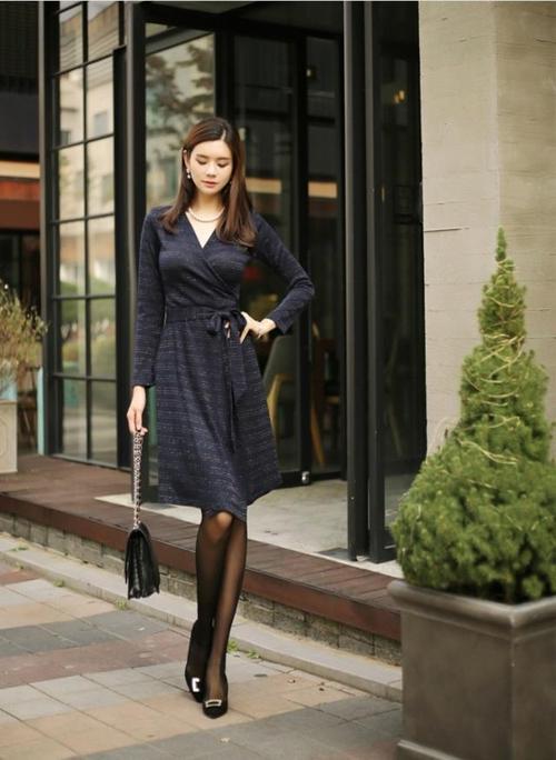 Spring outfit, exquisite oriental girl